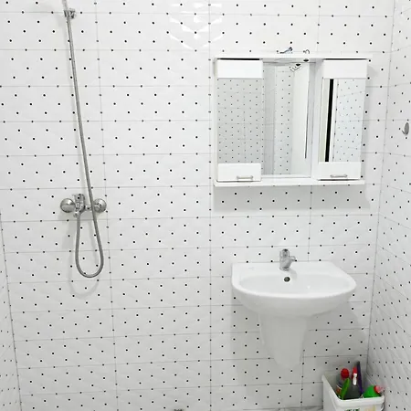 - Apartment Shengjin (Lezhe)